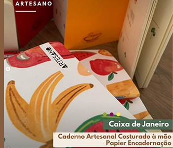 CADERNO ARTESANAL COSTURADO À MÃO - PAPIER ENCADERNAÇÃO